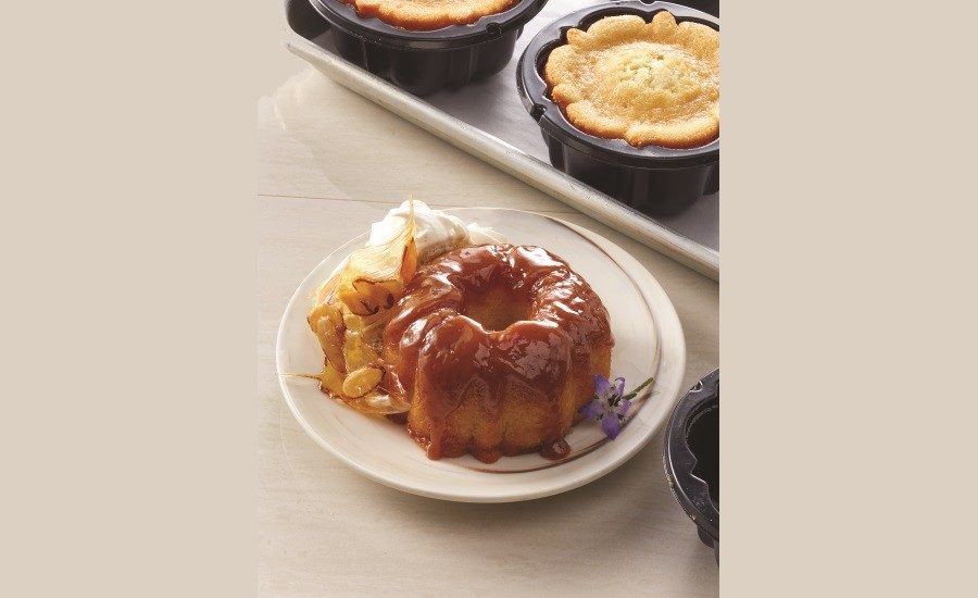 Chocolate Cake Batter Distribution Scoop Can Push Labor-saving